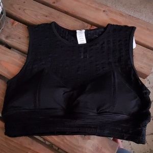 NWT Fabletics Vienna Midi sports bra